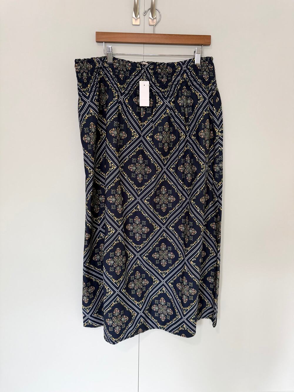 LOFT Women's A-line Poplin Midi Skirt in Blue Medallion Floral Style 767170